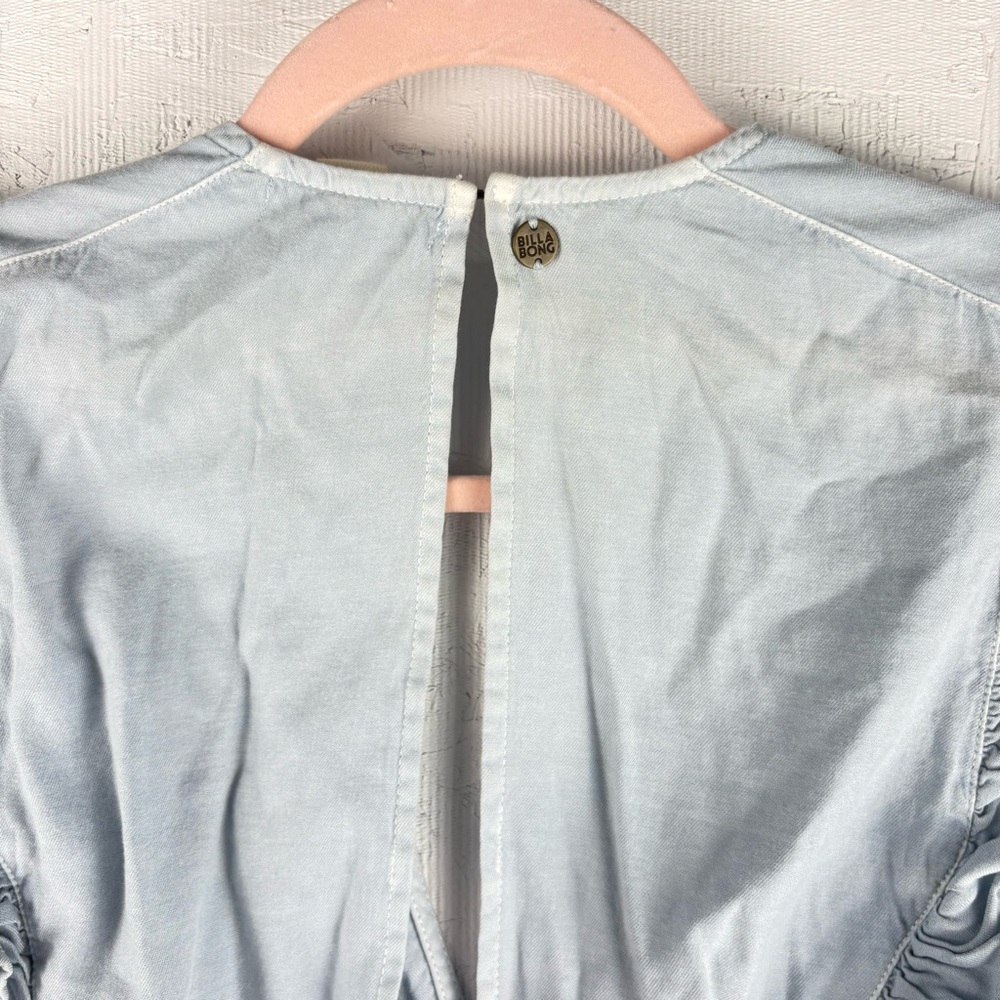 Billabong Light Blue Denim Romper with Ruffled Sleeves and V-Neckline Large - Picture 7 of 7